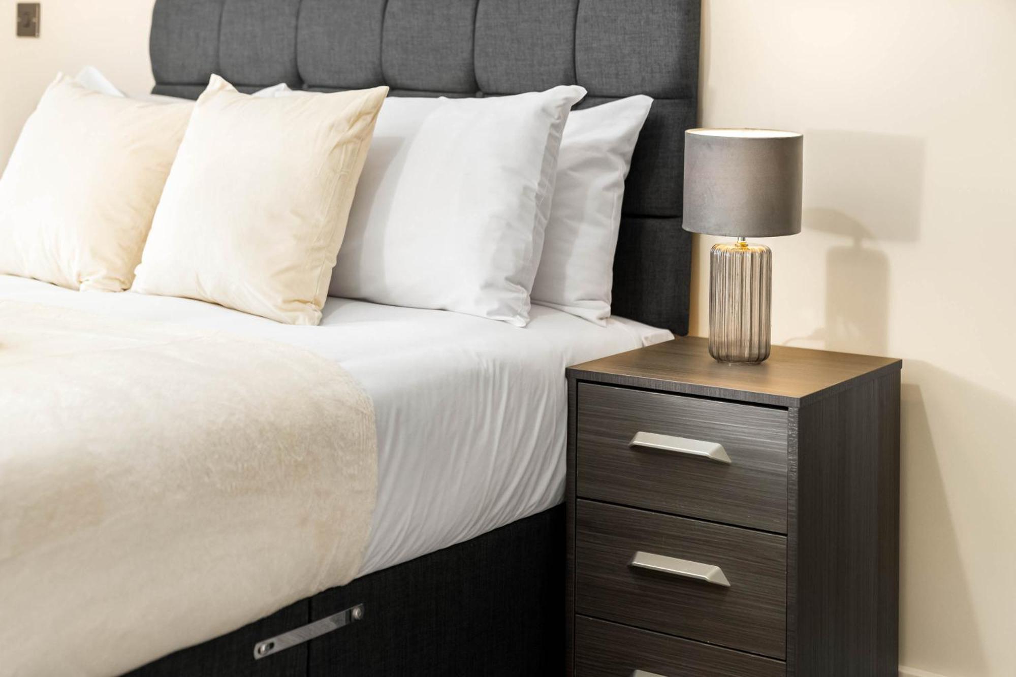 New Luxury Two Bedroom Apartment - City Centre - Netflix - Wifi - Top Rated - Jq 8Ah Бірмінгем Екстер'єр фото